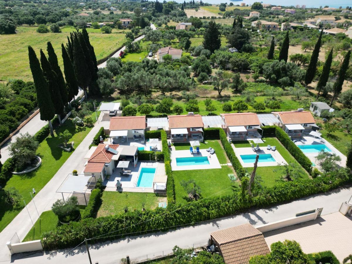 Cypress Garden בית נופש *